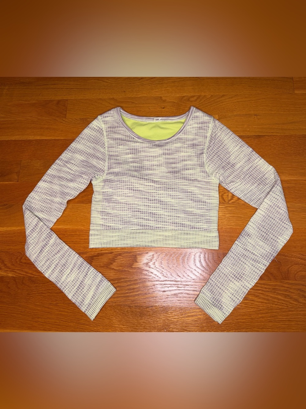 Lululemon Ebb to Street Long Sleeve Shirt Size 4 Cropped Built In Bra Plaid